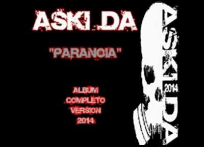 Aski Da escucha la versión del 2014 de su disco Paranoia
