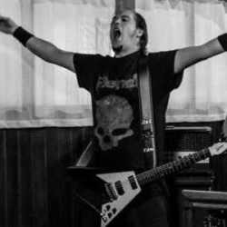 Fiend se quedan sin un guitarrista