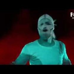 Floxbin videoclip de «Usteak Erdia Ustel»