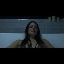 Lined lyric-video de «Buried Alive»