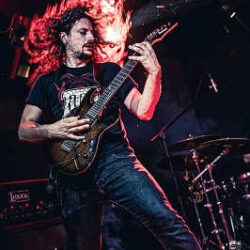 Titan presentan a su nuevo guitarrista