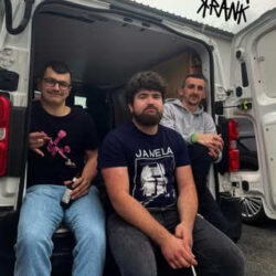 Moira Krank banda añadida